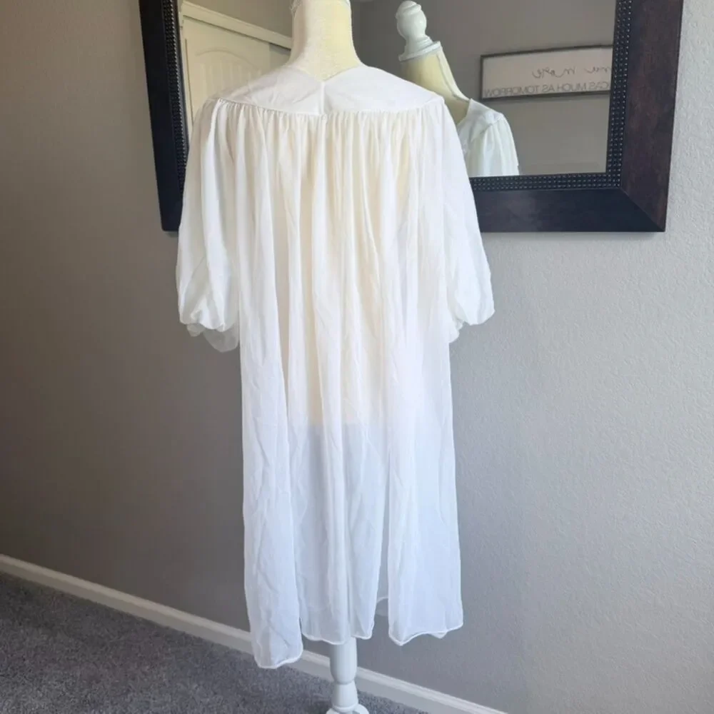 Women’s White Sheer Peignoir Robe Floral Embroidered Puff Sleeve Bridal Vintage